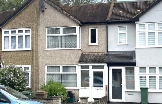 Modernisation in Cheam photo